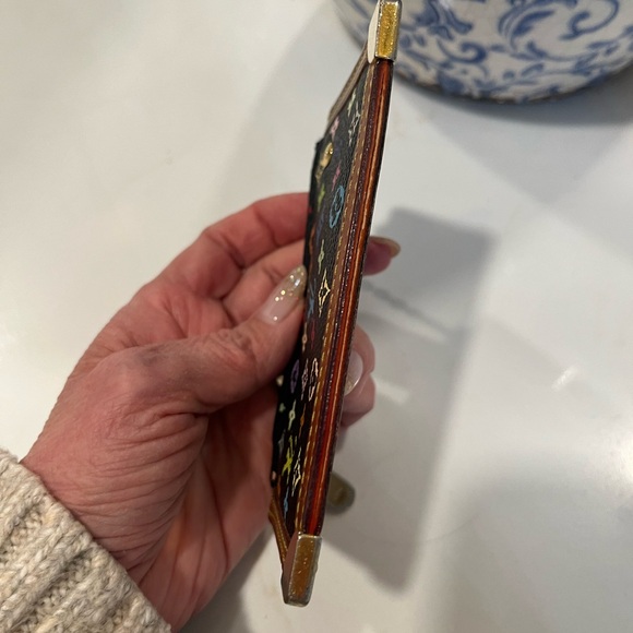 EUC LV Murakami coin pouch/key chain - Picture 5 of 8